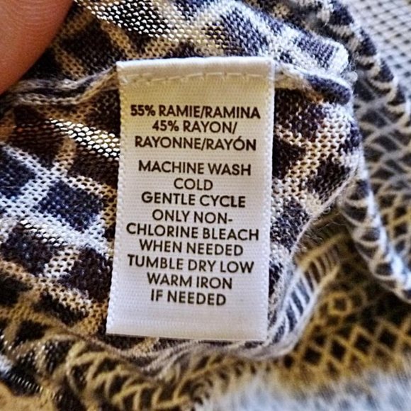 LOFT Ultra Lightweight Cardigan in Geometric Print - Picture 7 of 7